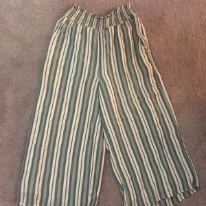 American Eagle Striped Flowy Pant
